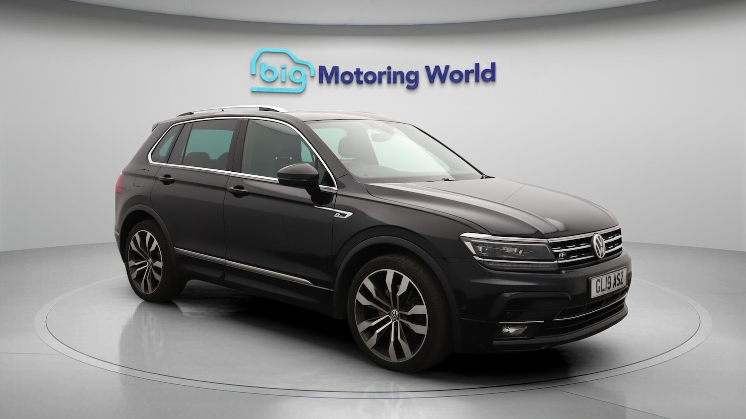 Used Volkswagen Tiguan 2019 for sale - 76108613: Photo 2