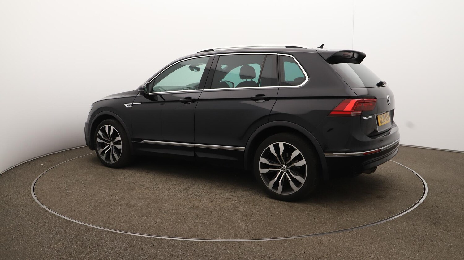 Used Volkswagen Tiguan 2019 for sale - 76108613: Photo 40