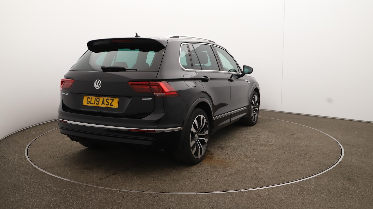 Used Volkswagen Tiguan 2019 for sale - 76108613: Photo 59