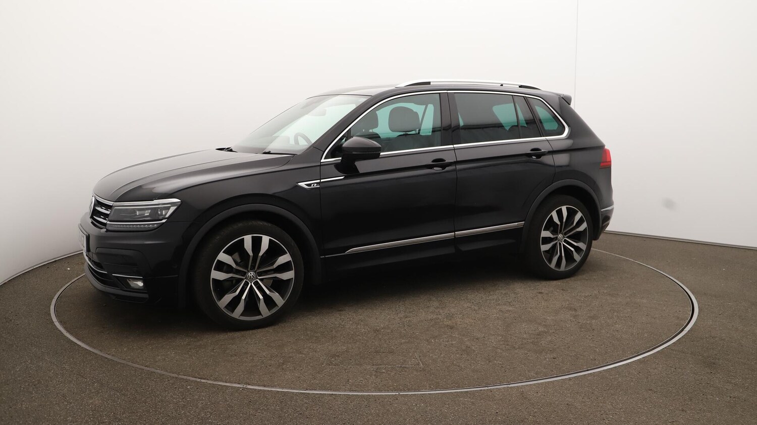 Used Volkswagen Tiguan 2019 for sale - 76108613: Photo 71