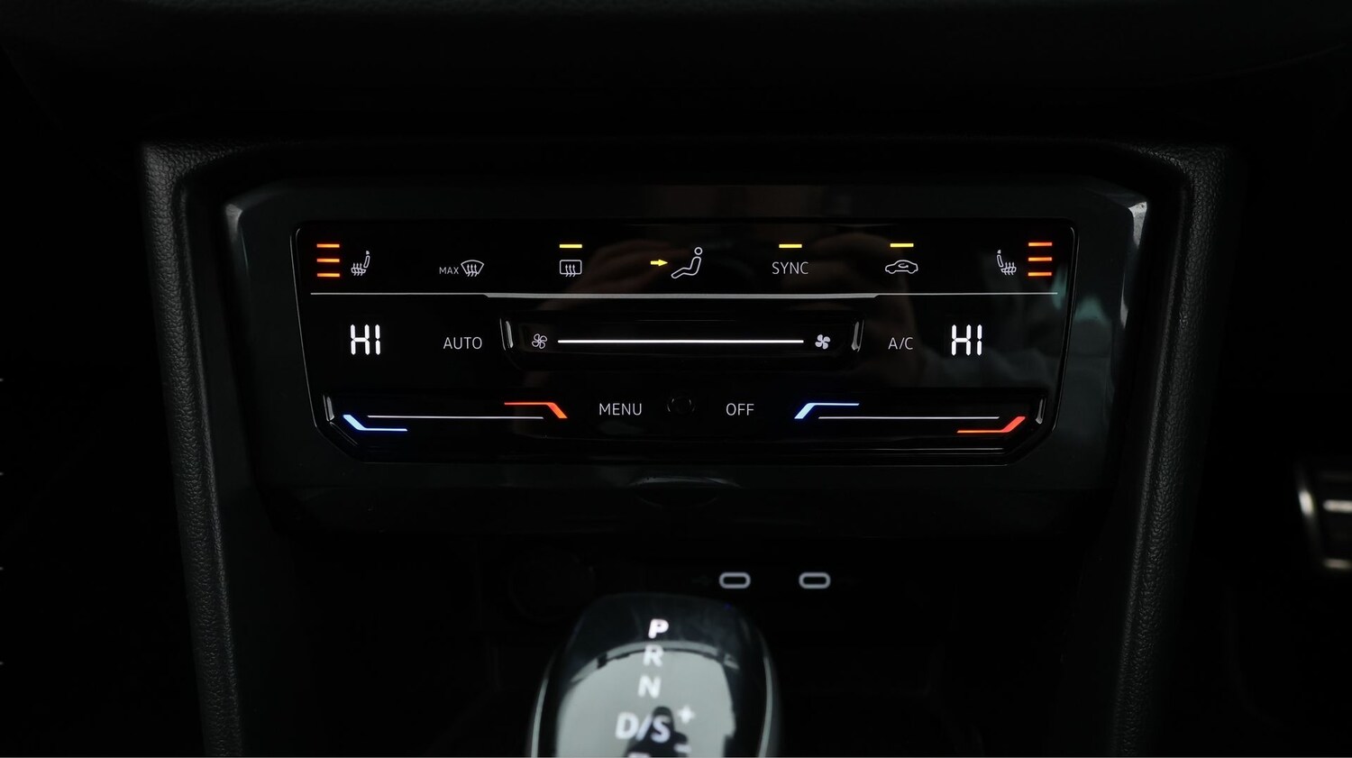 Used Volkswagen Tiguan for sale - 77873133: Photo 12