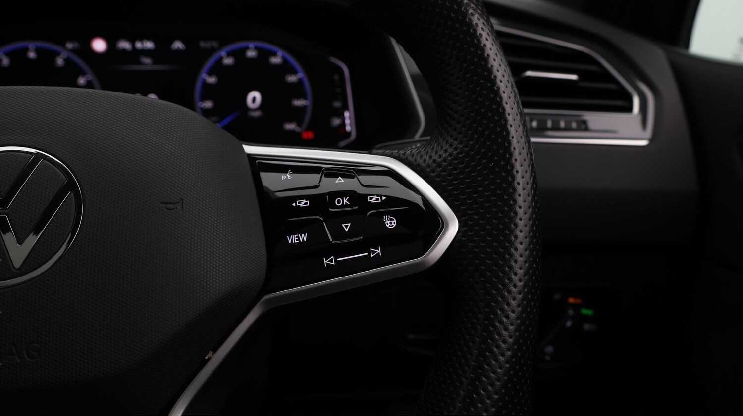 Used Volkswagen Tiguan for sale - 77873133: Photo 26