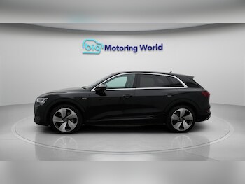 Used Audi e-tron 2022 for sale - 76381321: Photo