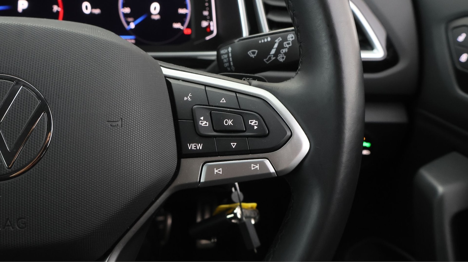 Used Volkswagen T-Roc 2024 for sale - 77677046: Photo 20