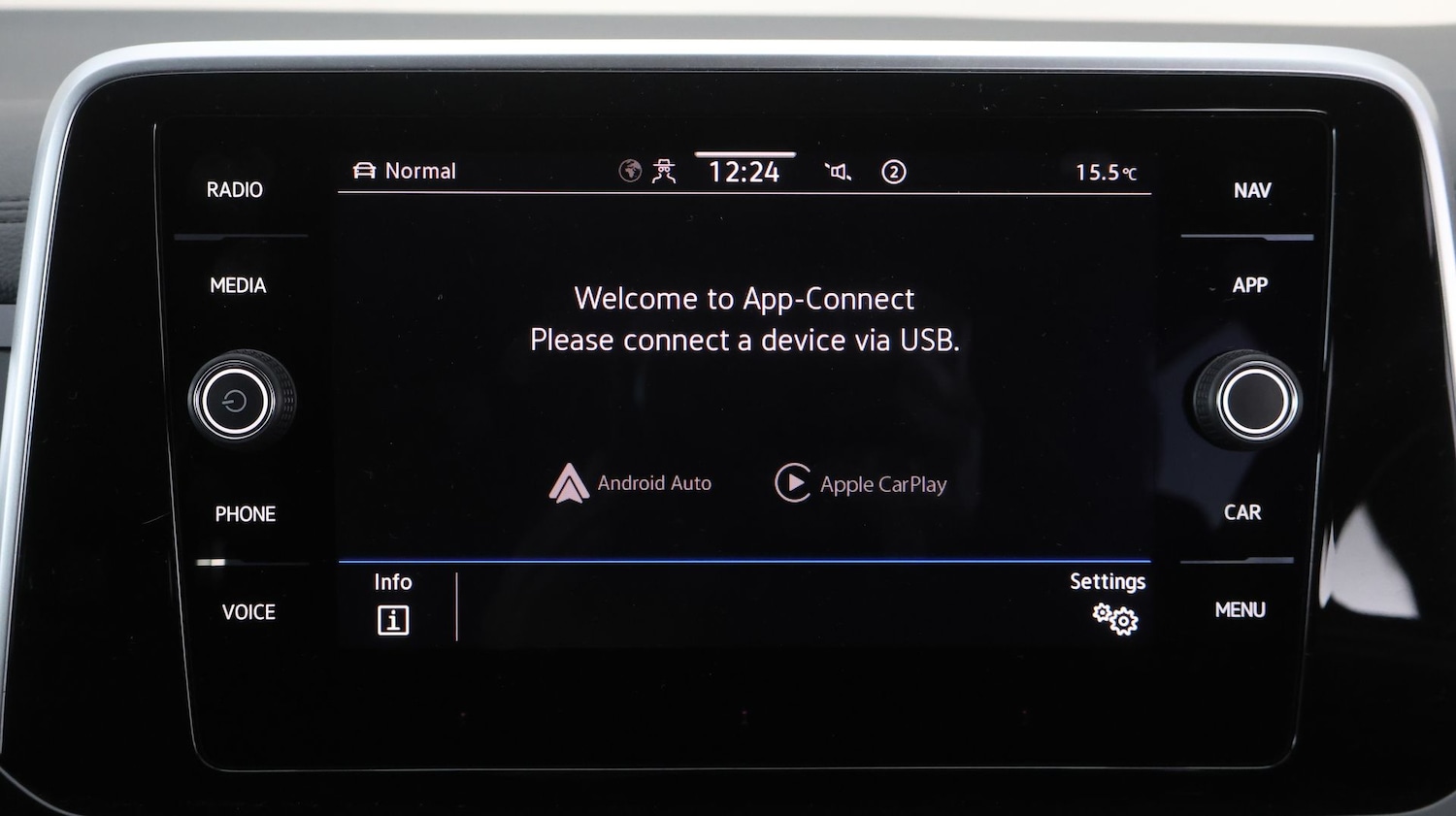 Used Volkswagen T-Roc 2024 for sale - 77677046: Photo 25