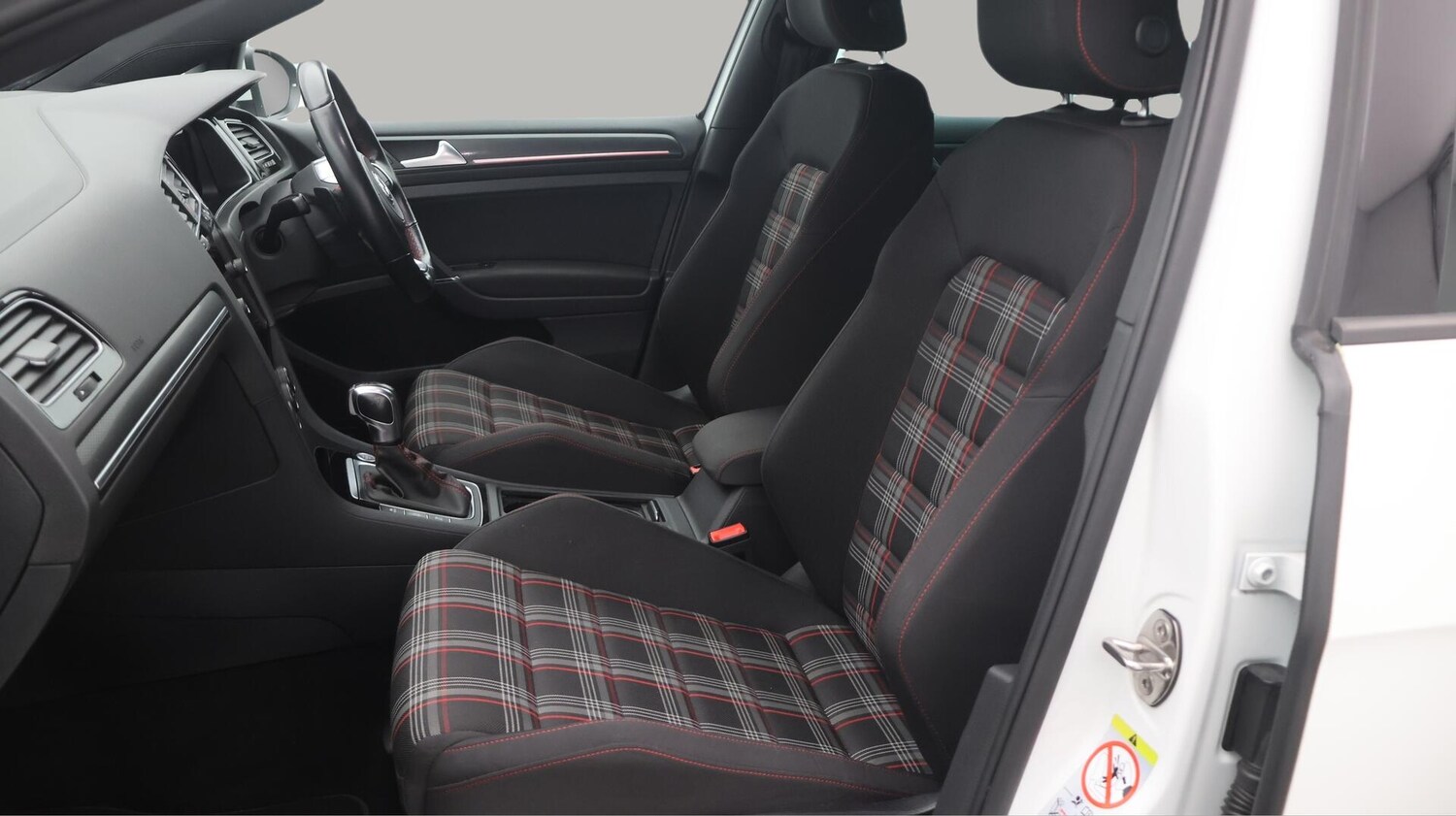 Used Volkswagen Golf 2020 for sale - 76538654: Photo 15