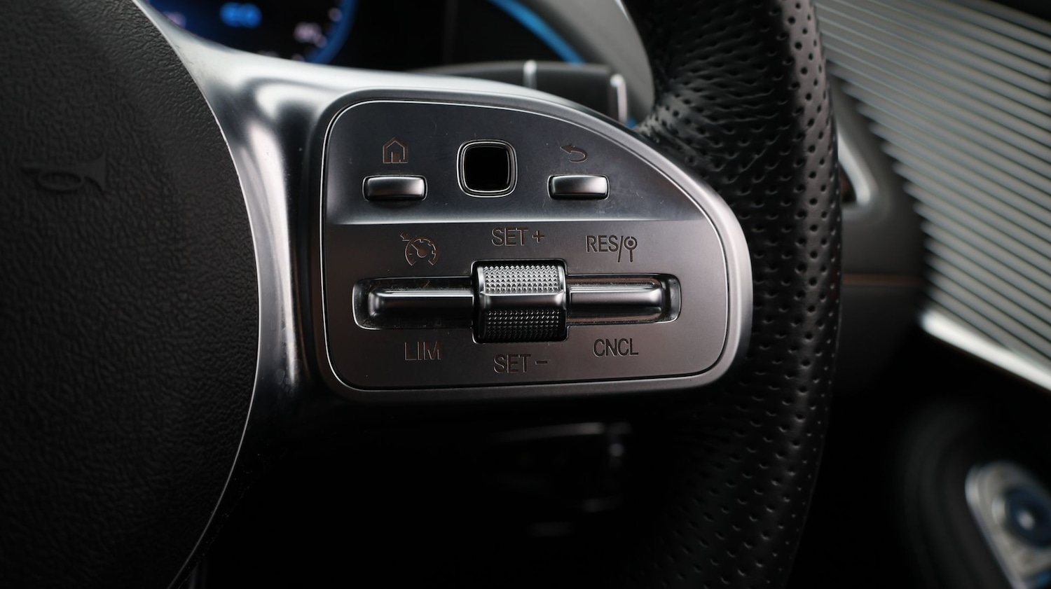 Used Mercedes-Benz EQC 2022 for sale - 77213692: Photo 26