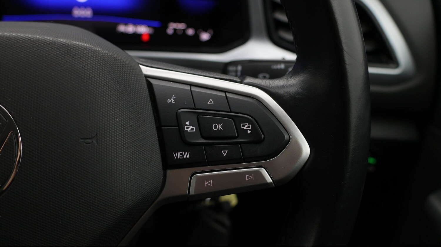 Used Volkswagen T-Roc 2022 for sale - 77746061: Photo 24