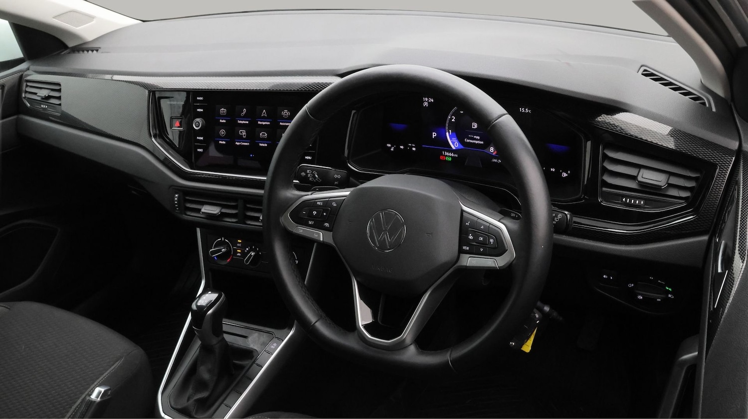 Used Volkswagen Polo 2024 for sale - 77628781: Photo 9