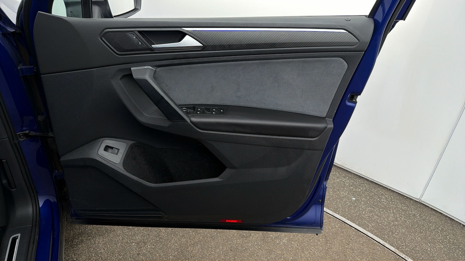 Used Volkswagen Tiguan 2023 for sale - 77963009: Photo 14