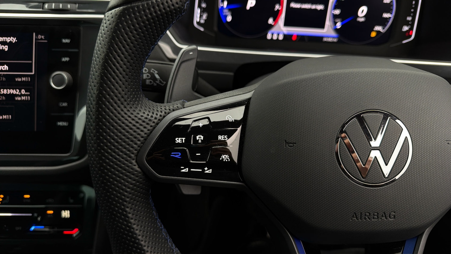 Used Volkswagen Tiguan 2023 for sale - 77963009: Photo 22