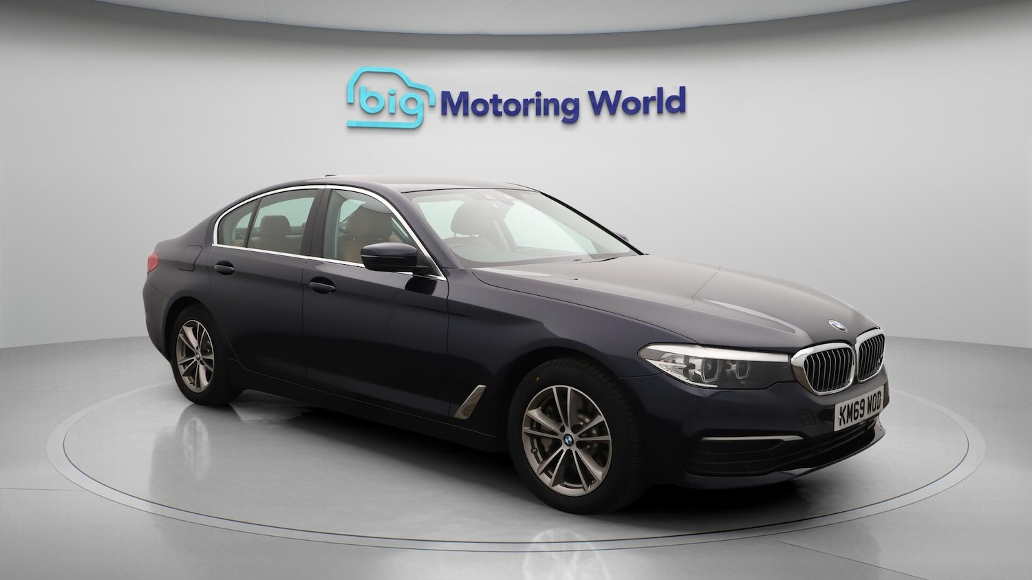 Used BMW 5 Series 2019 for sale - 76348971: Photo 2