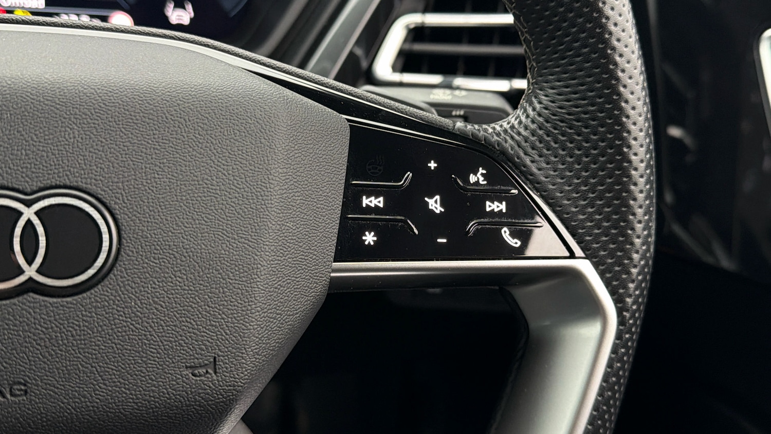 Used Audi Q4 e-tron 2023 for sale - 78181911: Photo 23