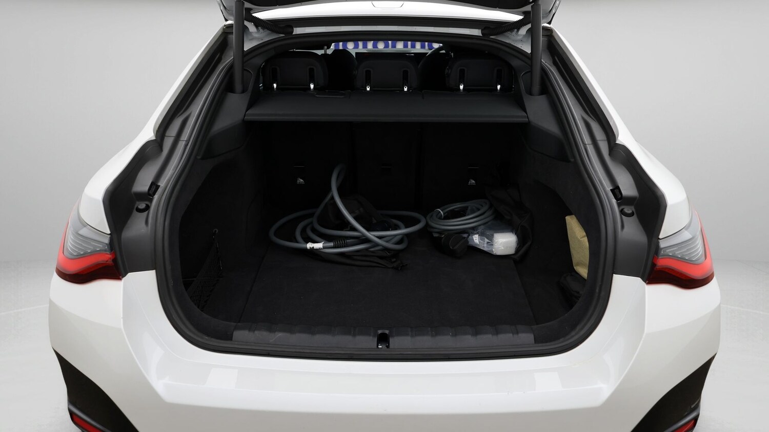 Used BMW i4 2024 for sale - 77934888: Photo 17