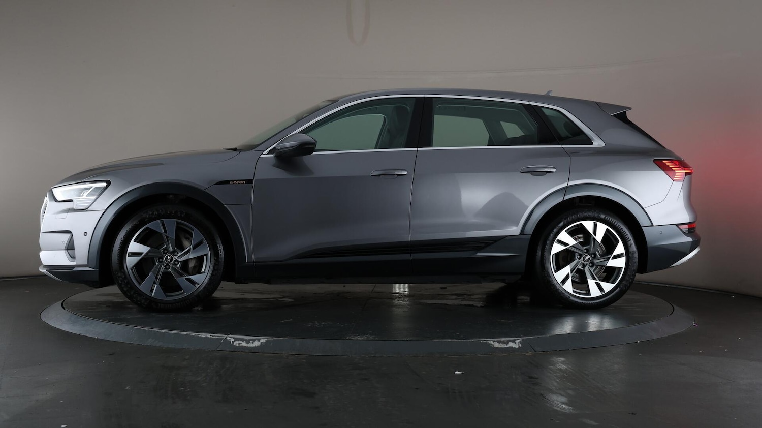 Used Audi e-tron 2021 for sale - 76072304: Photo 42