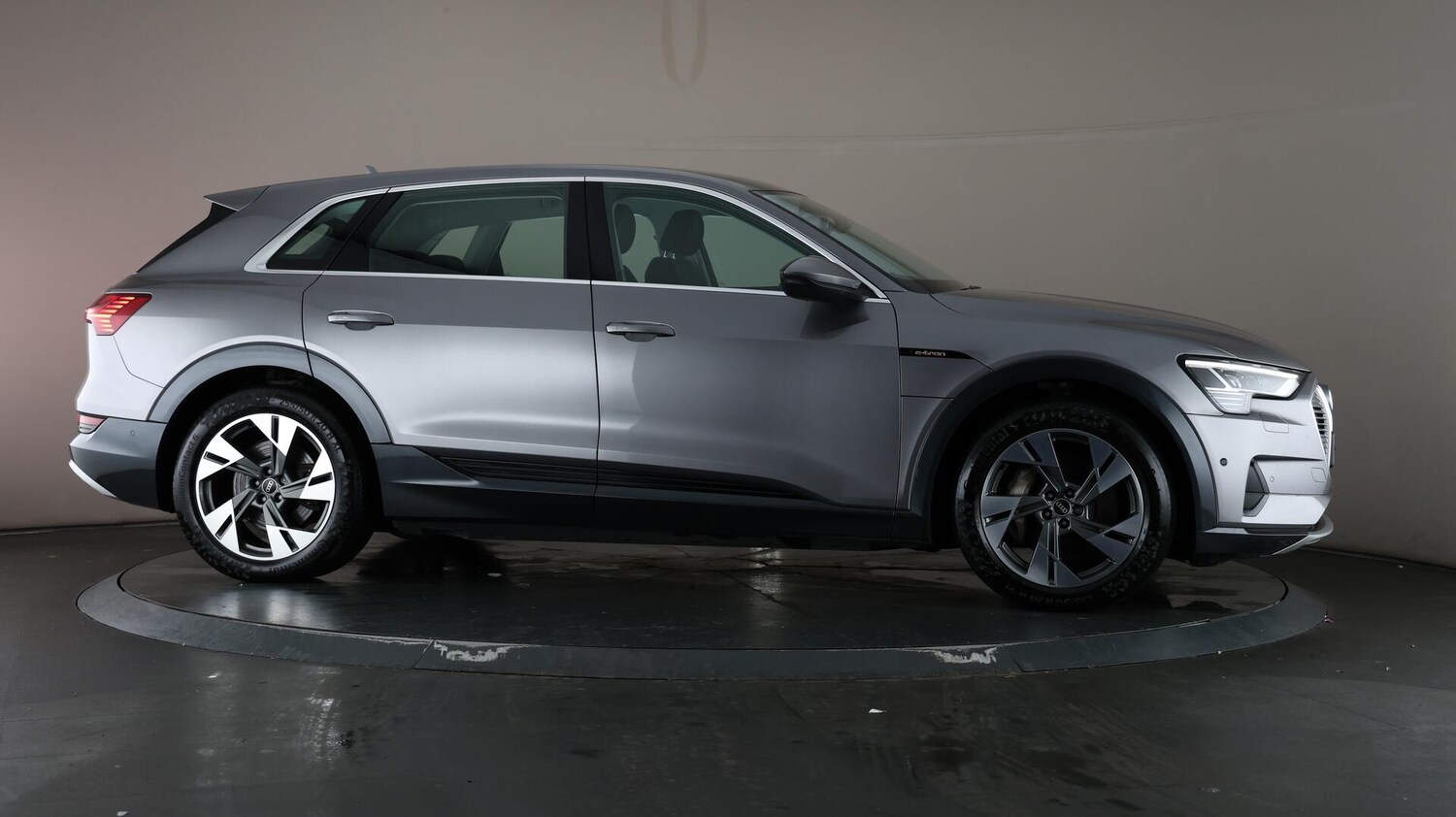Used Audi e-tron 2021 for sale - 76072304: Photo 63