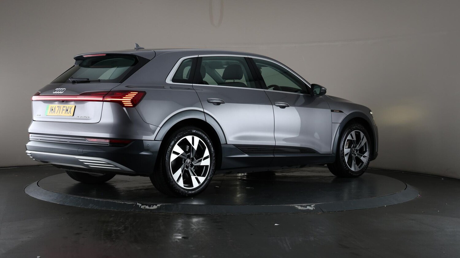 Used Audi e-tron 2021 for sale - 76072304: Photo 70
