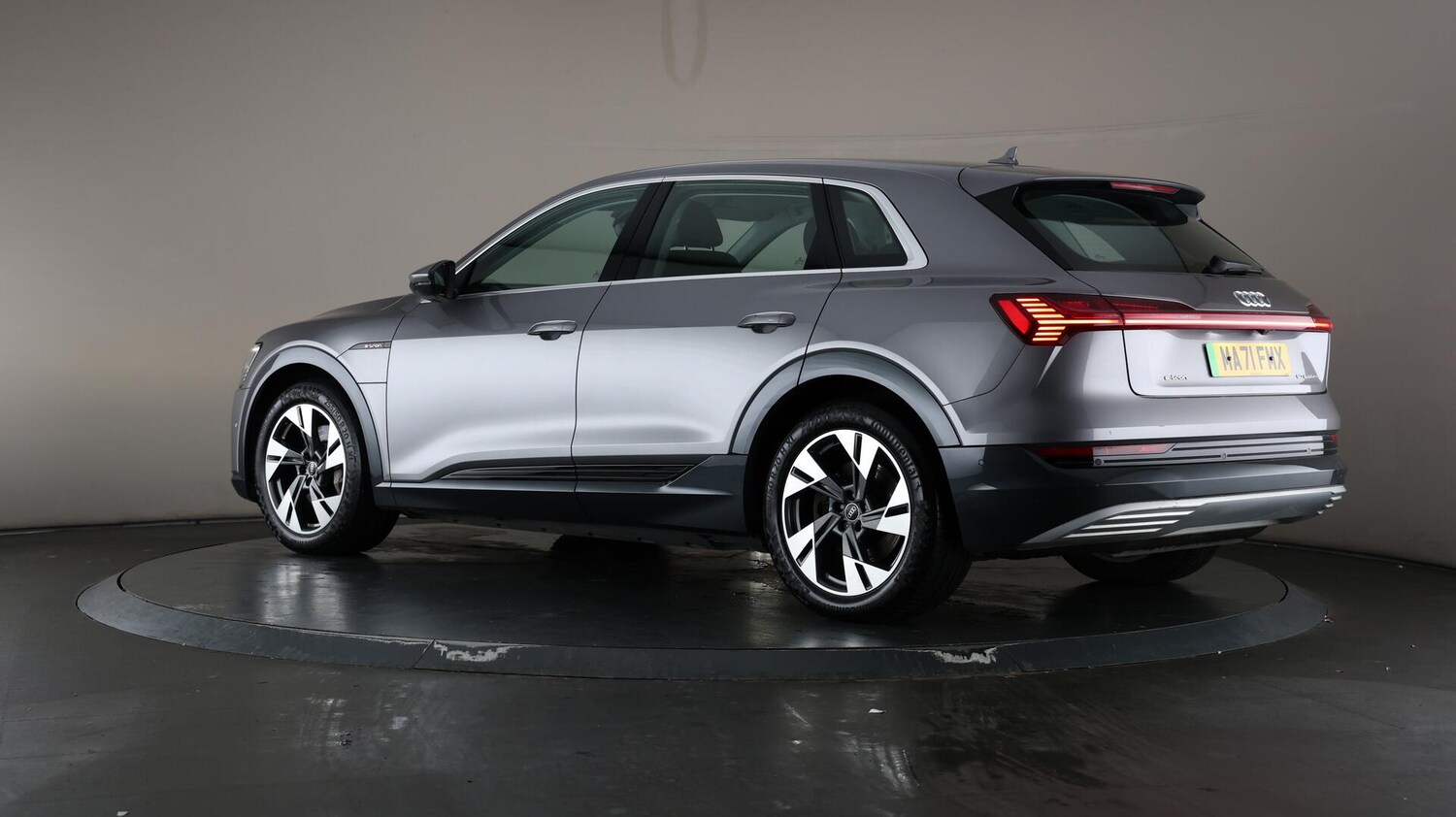 Used Audi e-tron 2021 for sale - 76072304: Photo 78
