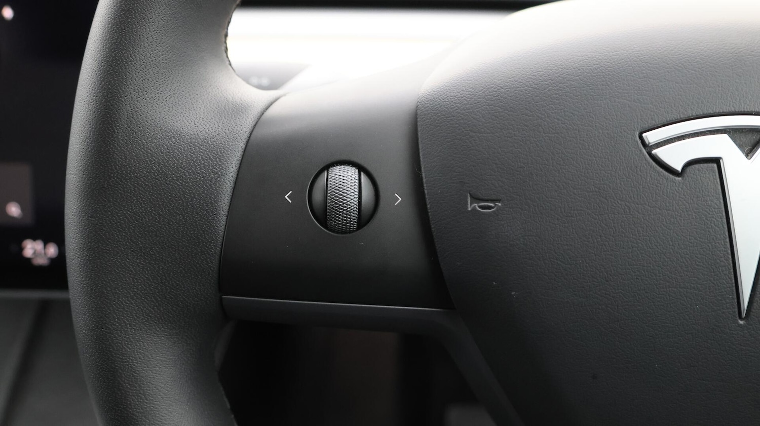 Used Tesla Model Y 2022 for sale - 76512308: Photo 23