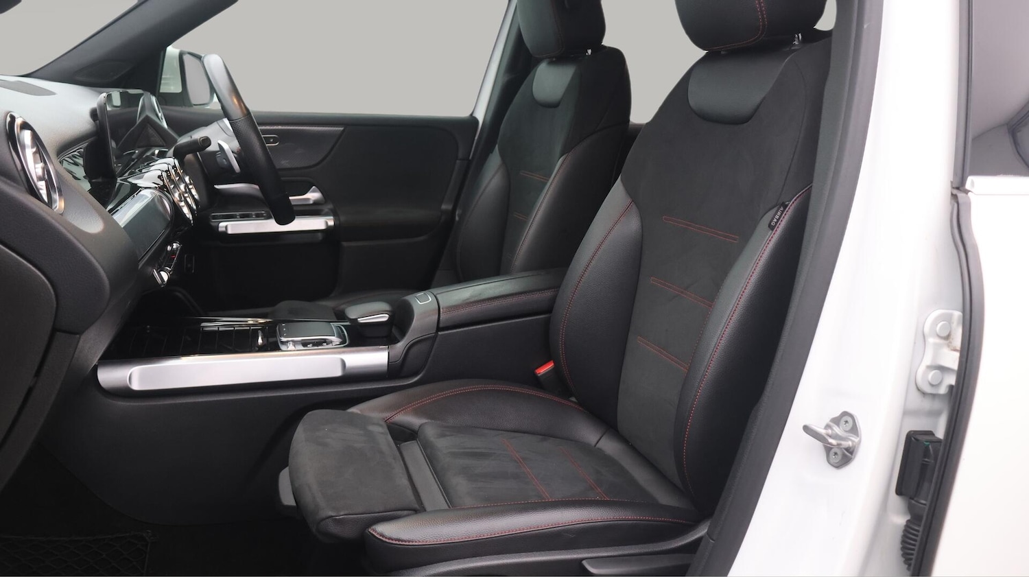 Used Mercedes-Benz GLB 2020 for sale - 76336094: Photo 15