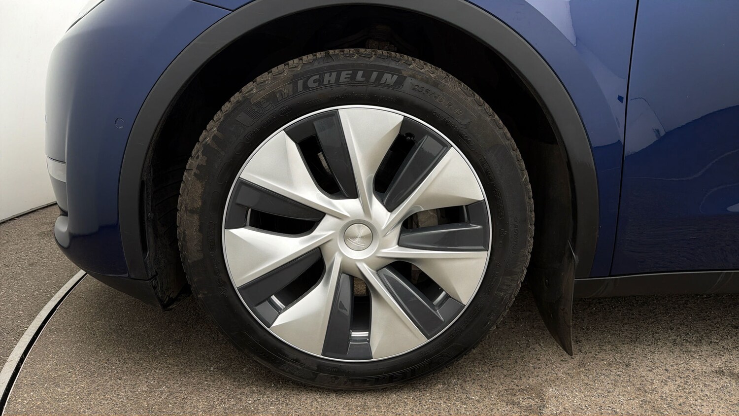 Used Tesla Model Y for sale - 78078789: Photo 17