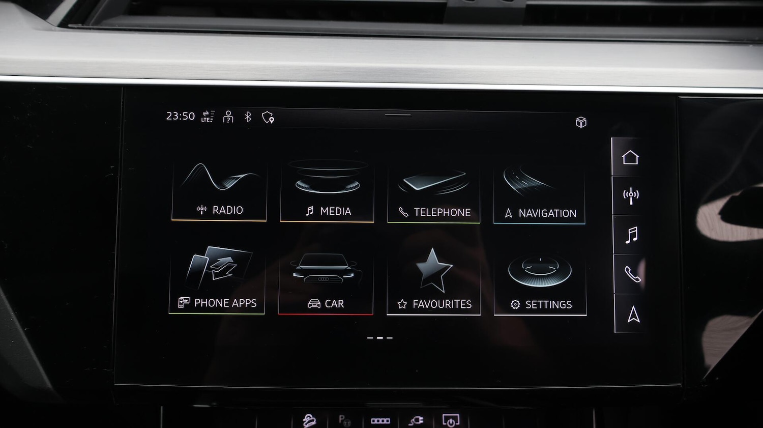 Used Audi e-tron 2022 for sale - 76619655: Photo 12