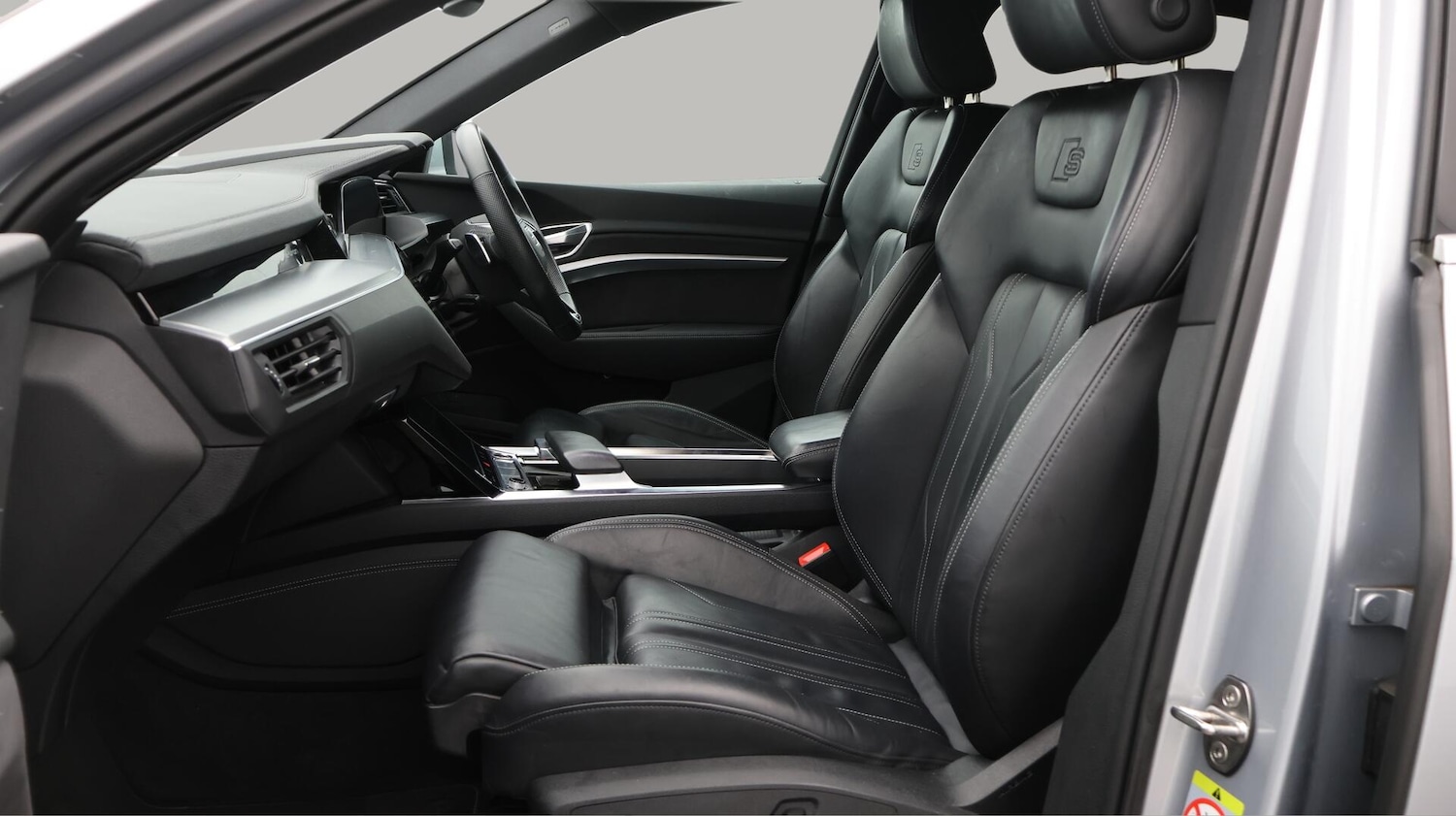 Used Audi e-tron 2022 for sale - 76619655: Photo 15