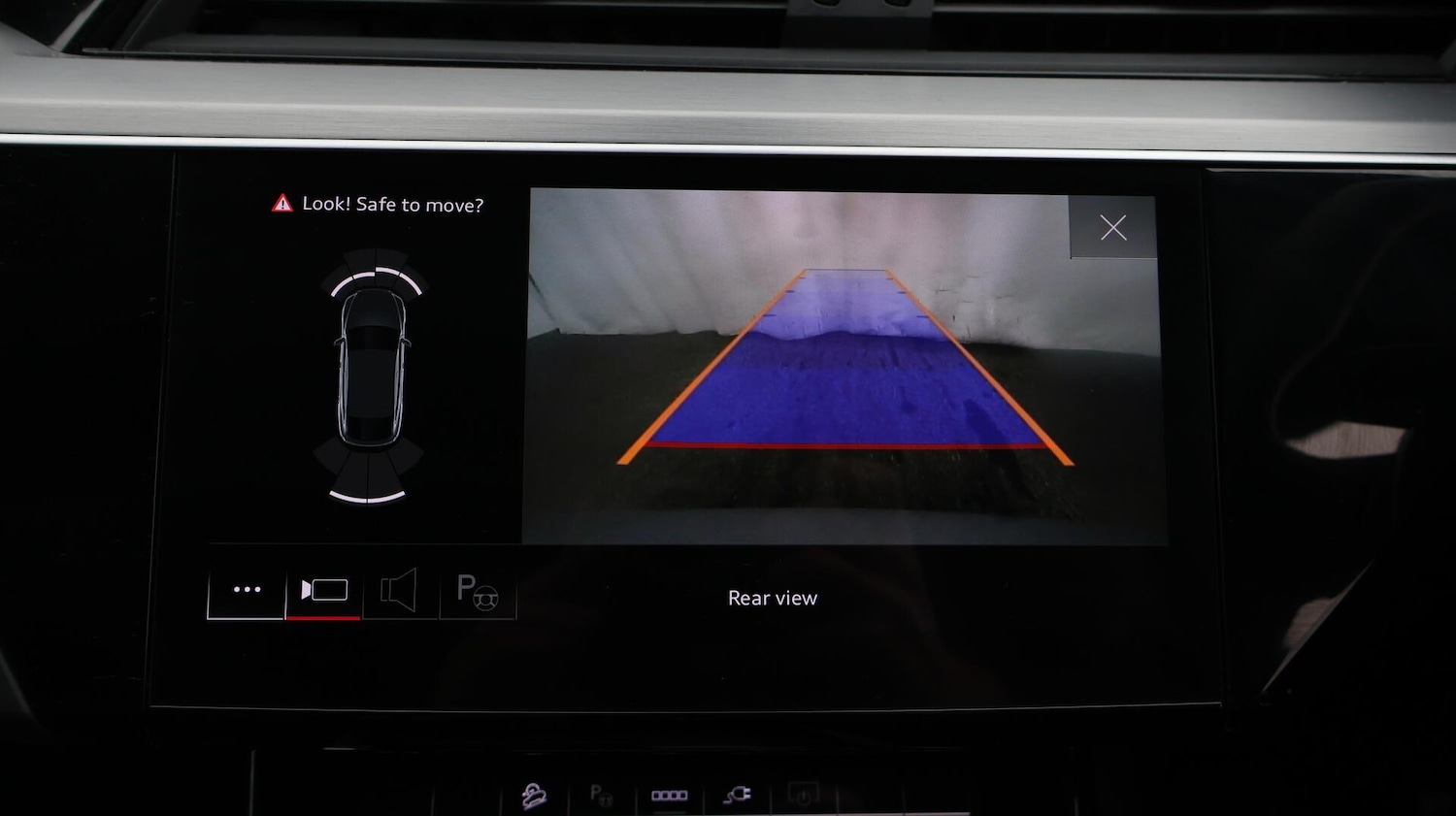 Used Audi e-tron 2022 for sale - 76619655: Photo 24