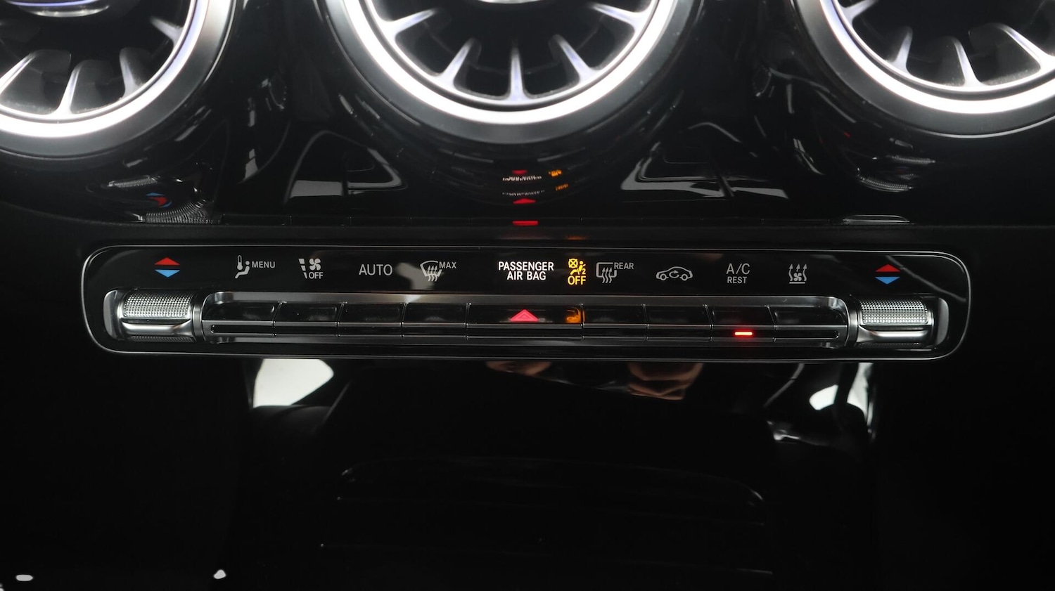 Used Mercedes-Benz CLA 2020 for sale - 76399260: Photo 13