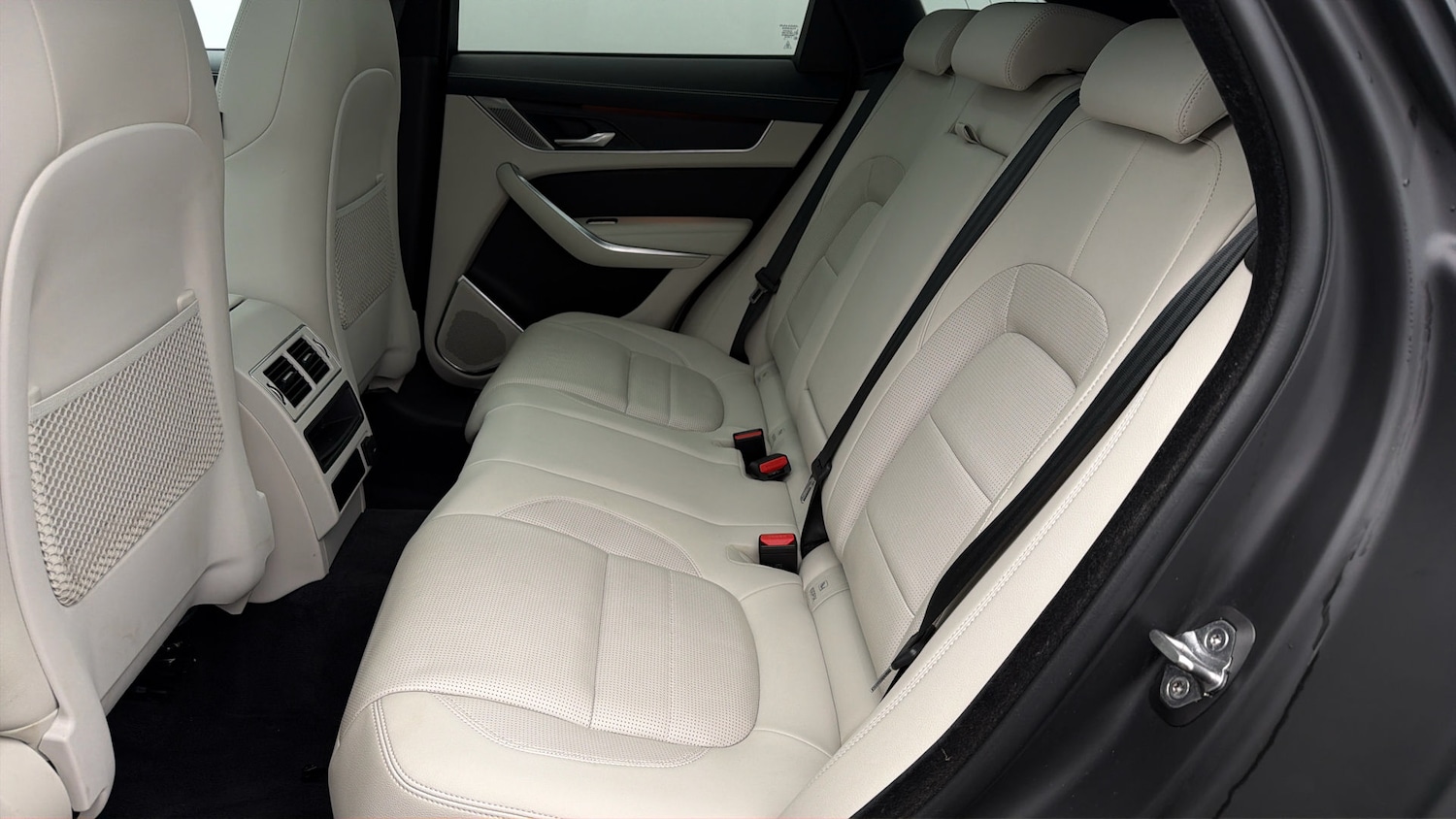 Used Jaguar F-Pace 2023 for sale - 78000872: Photo 15