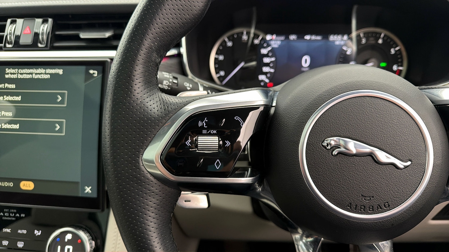 Used Jaguar F-Pace 2023 for sale - 78000872: Photo 23