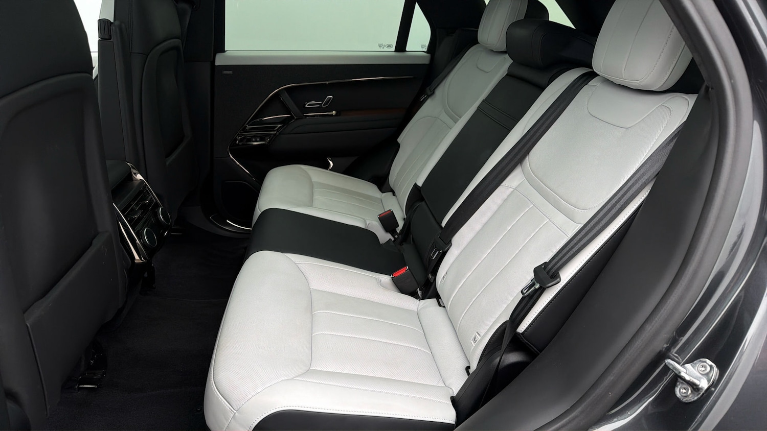 Used Land Rover Range Rover Sport 2024 for sale - 78045840: Photo 15