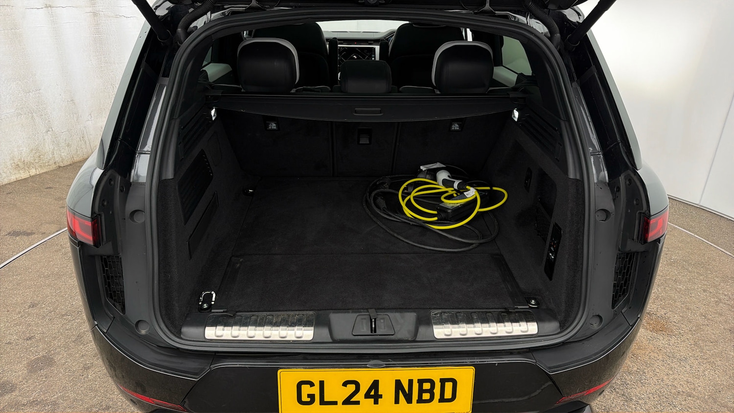 Used Land Rover Range Rover Sport 2024 for sale - 78045840: Photo 16