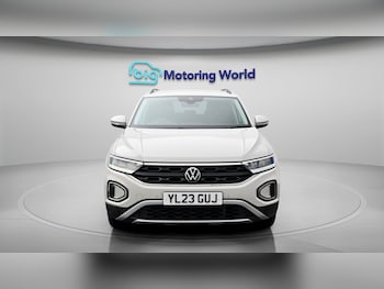 Used Volkswagen T-Roc 2023 for sale - 79462960: Photo