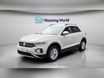 Used Volkswagen T-Roc 2023 for sale - 79462960: Photo