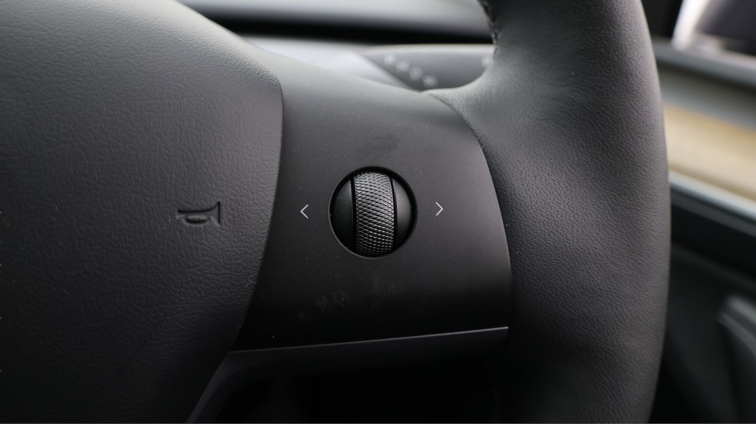 Used Tesla Model Y 2023 for sale - 77260999: Photo 21