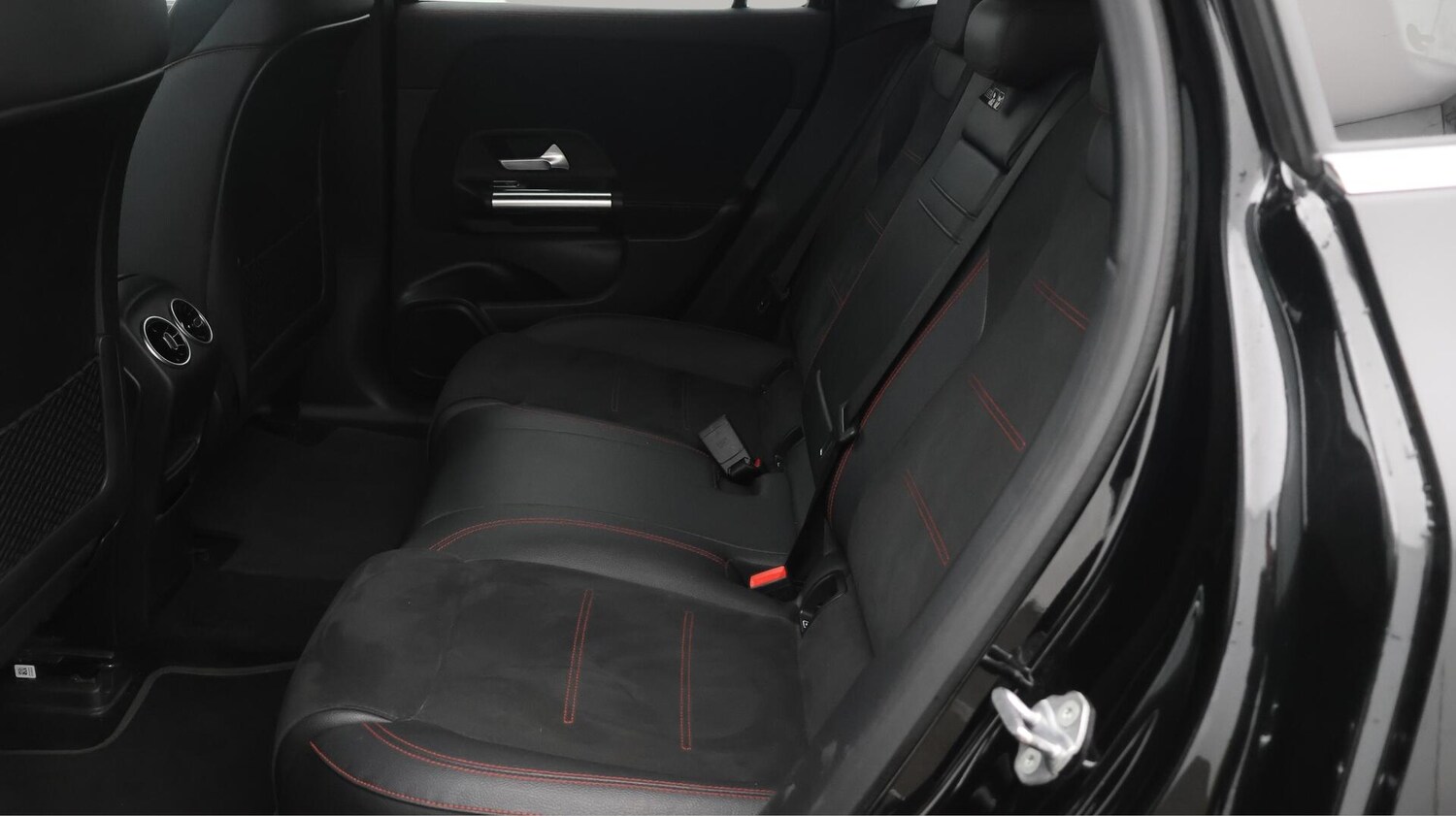 Used Mercedes-Benz EQA 2022 for sale - 76371450: Photo 17