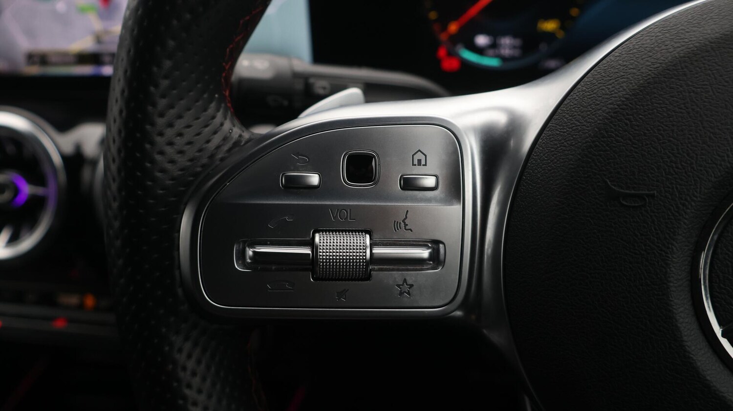 Used Mercedes-Benz EQA 2022 for sale - 76371450: Photo 25