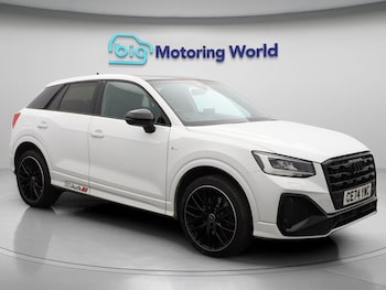 Audi - Q2