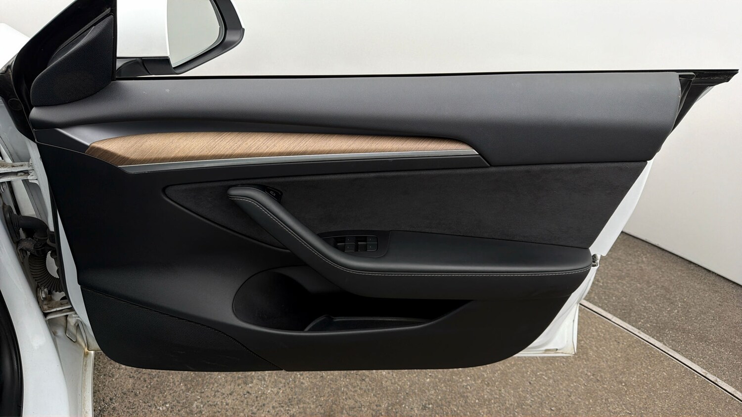 Used Tesla Model 3 2021 for sale - 77932484: Photo 14