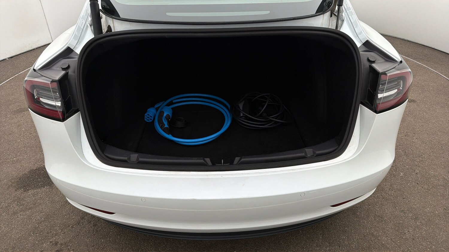 Used Tesla Model 3 2021 for sale - 77932484: Photo 16