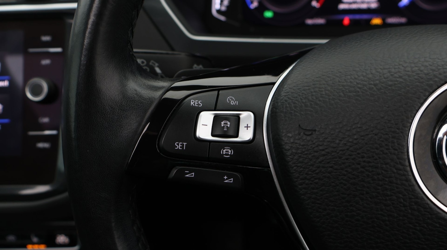 Used Volkswagen Tiguan 2020 for sale - 77276851: Photo 24