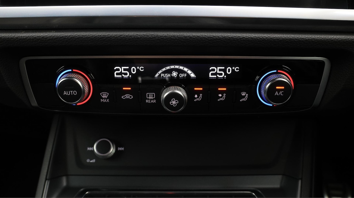 Used Audi Q3 2022 for sale - 76431877: Photo 13