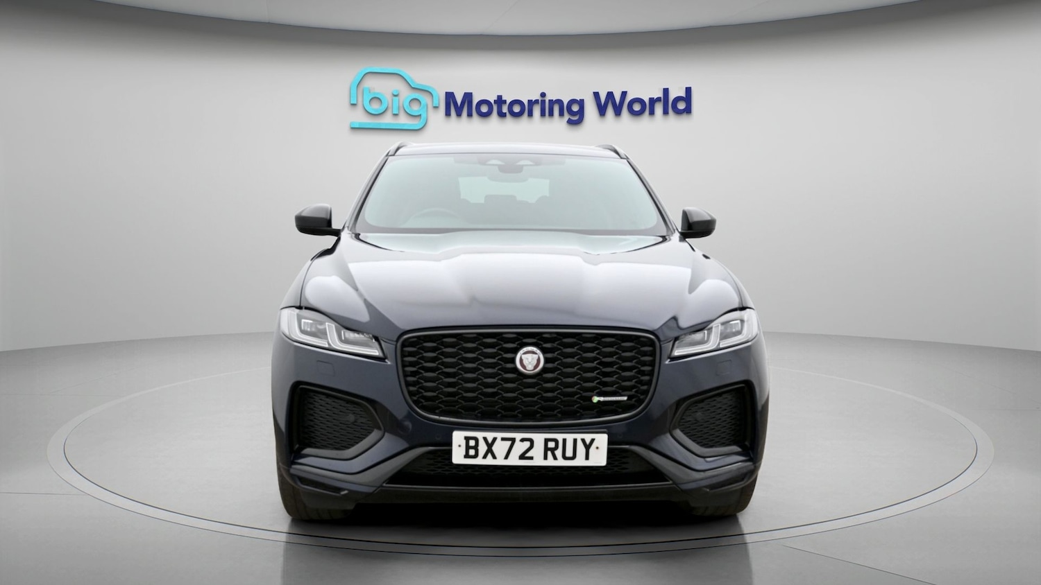 Used Jaguar F-Pace 2023 for sale - 78016053: Photo 2