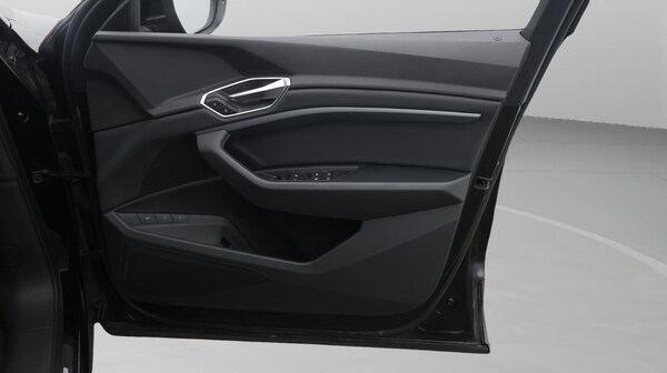 Used Audi e-tron 2021 for sale - 76306496: Photo 16