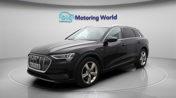 Used Audi e-tron 2021 for sale - 76306496: Photo 4