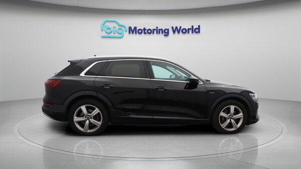 Used Audi e-tron 2021 for sale - 76306496: Photo 9