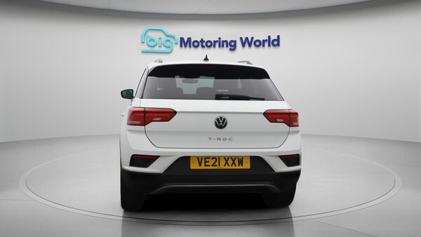 Used Volkswagen T-Roc 2021 for sale - 76151433: Photo 7