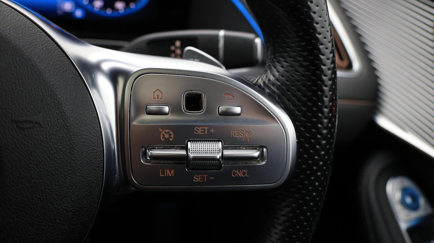 Used Mercedes-Benz EQC 2021 for sale - 76433082: Photo 27