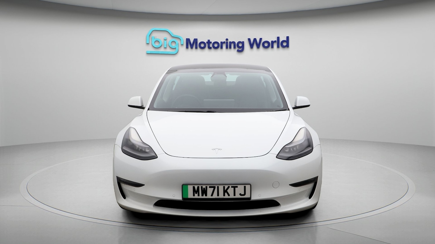 Used Tesla Model 3 2021 for sale - 77435579: Photo 2